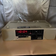 GE Spacemaker VTG AM FM Radio Cassette Player Model 7-4285A Under Counter Light