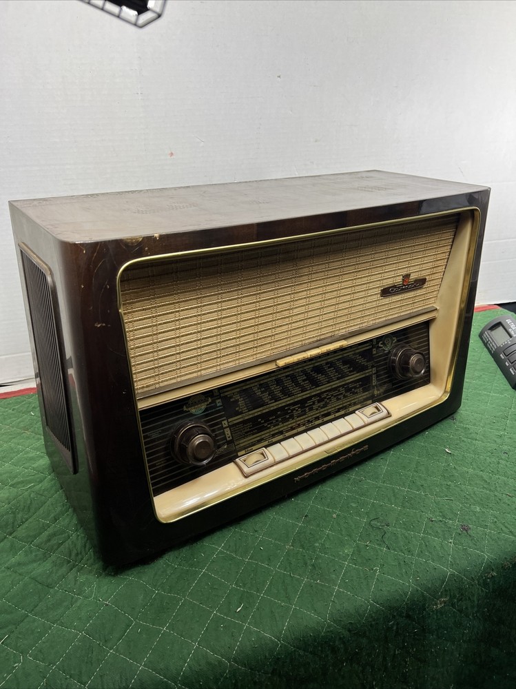 Vintage Nordmende Carmen Radio Made in W. Germany For Parts or Repair