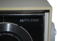 Vintage Yellow Midland International Cube TV and FM Radio for REPAIR &/or PARTS