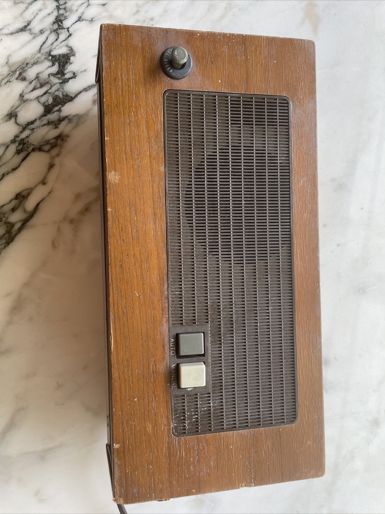 Vintage Sony Brown Wired FM – AM Solid State Digimatic Alarm Flip Clock Radio