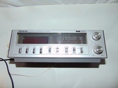 Vintage Soundesign AM/FM/ TV Electronic Clock Radio #3772 Hong Kong 11 x 6 x 4&Prime;
