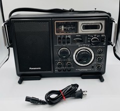 Panasonic 5BAND FM/MW/SW1-3 Receiver Model No RF-2900- Tested Works