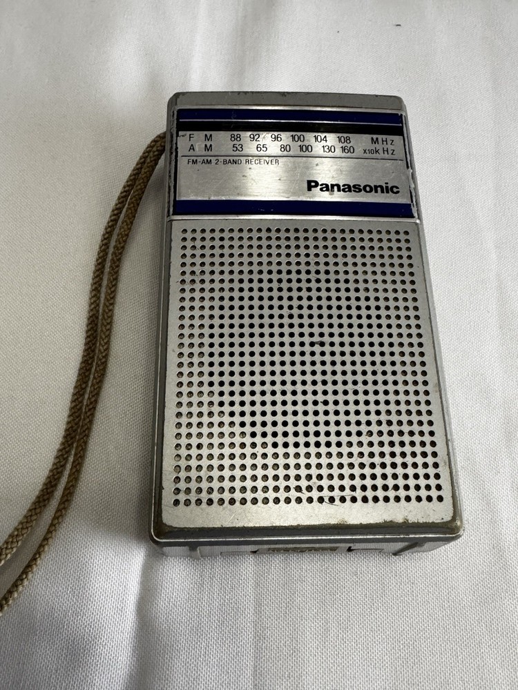 Panasonic Portable Radio Rf-032 2 Band AM / FM Vintage