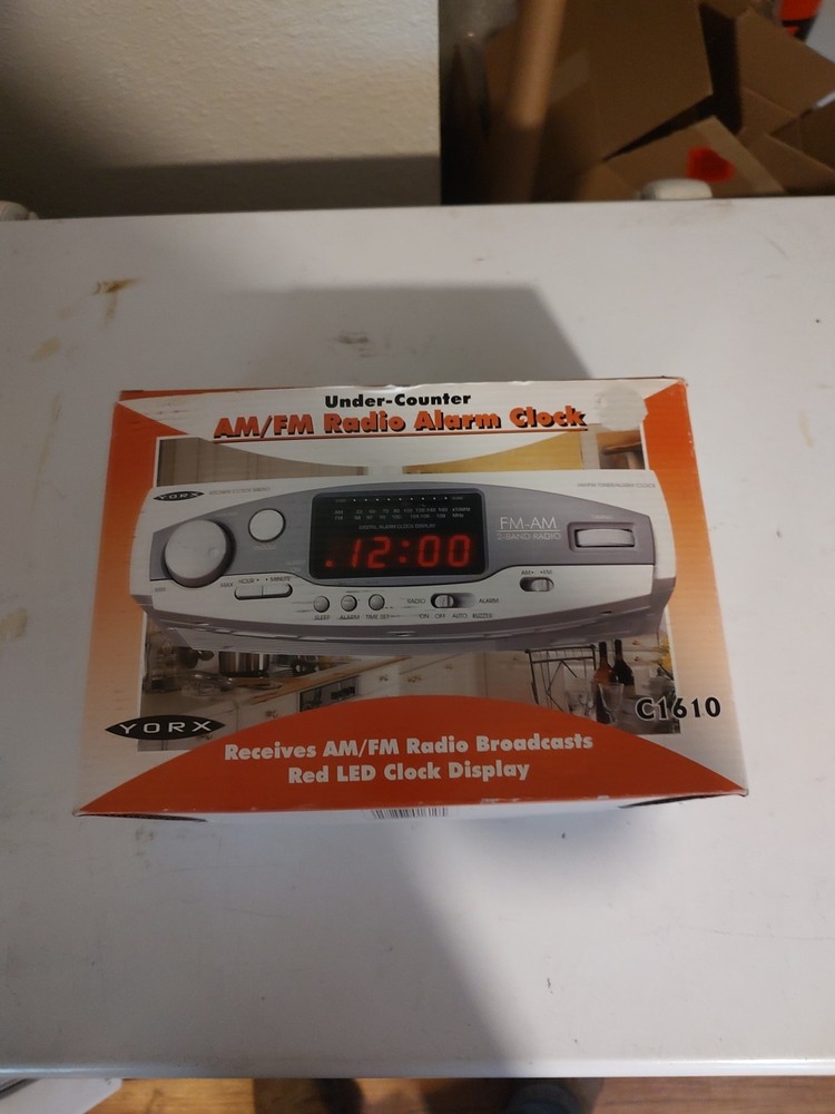 Vintage Yorx C1610 Undercabinet AM/FM Clock Radio Alarm Kitchen Camper (Tested)