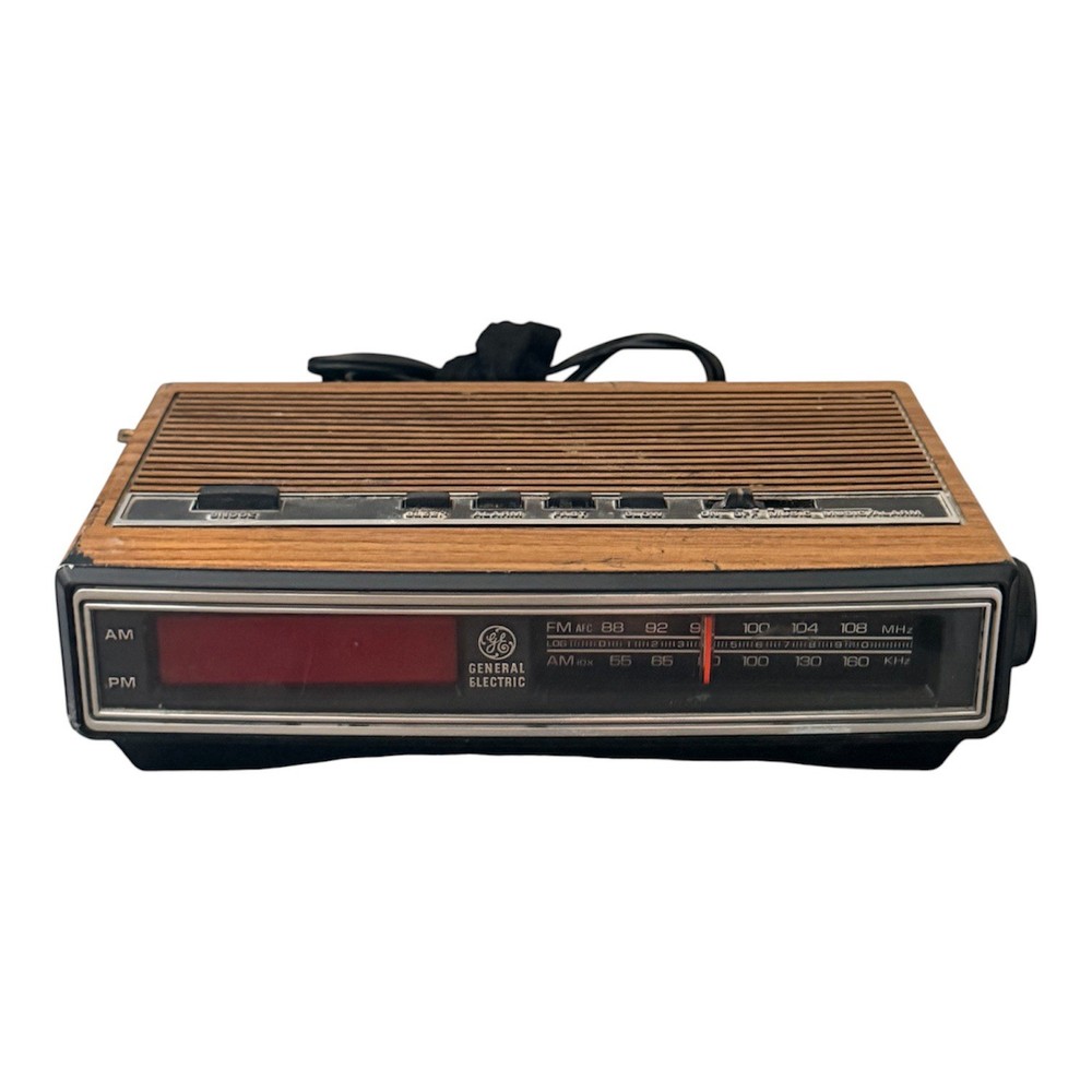 VTG General Electric GE Alarm Clock AM/FM Radio 7-4625C Wood Grain WORKS