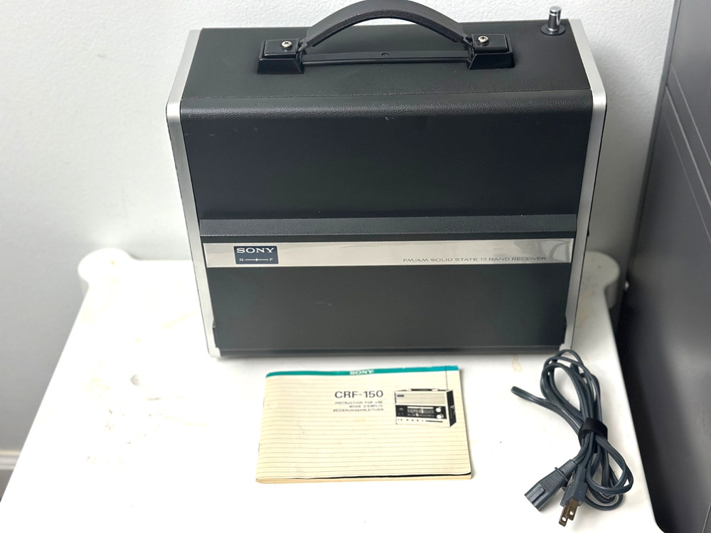 SONY Multi Band Receiver, Model No CRF-150, Tested/Works.