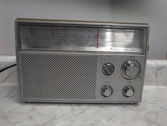 Vintage Realistic Deluxe 5 Band AM FM AIR WX Radio Portavision 50 Model 12-780~