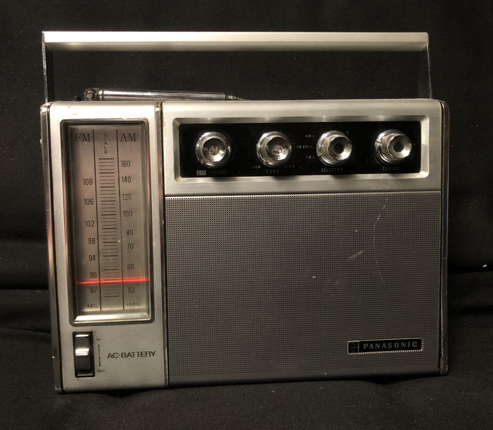 Vintage Panasonic AM/FM Radio RF-757 2 Band 10 Transistor 7 Diode Japan