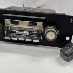 Delco GM CB Radio AM/FM Stereo GMCBD-20A Shaft Style 1977 Powers On