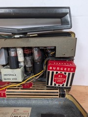 Vintage Motorola 5P33W Tube Radio Golden Voice Portable Battery or 117V UNTESTED