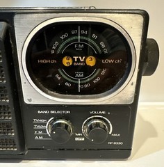 Sanyo RP 8330 TV Sound Receiver Portable Radio Powers On Vintage