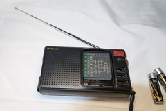 WORKING Panasonic RF-9L Radio w/Case FM MW SW LW 9 Band Receiver Compact Japan