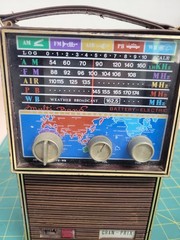 Vintage Gran Prix Multi-Band World Radio – AM/FM/SW/Air/PB/WB – for Repair