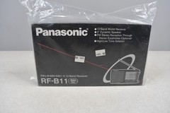(Lot E2) Vintage NOS Panasonic RF-B11 12-Band Receiver Radio