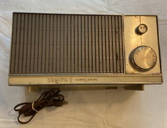 Vintage ZENITH Solid State Tan Transistor Radio 2-2960 z212L TESTED WORKS