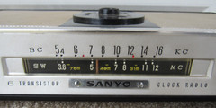 Sanyo 6SC-10 Vintage Clock Radio W/ Batteries Tunes Channels Sold AS-IS Japan
