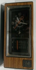 Vintage General Electric Clock Radio Model 7-4553D Walnut Grain Finish *Working