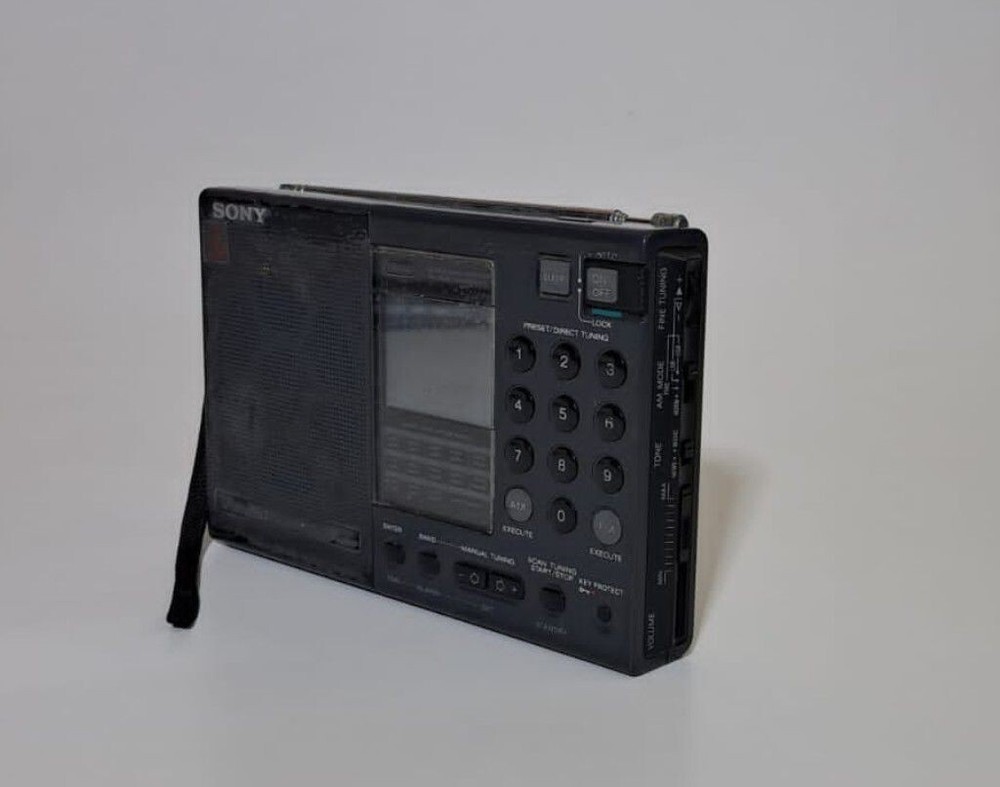 Sony ICF SW7600 LM/MW/SW/FM Stereo Receiver Vintage Radio Japan