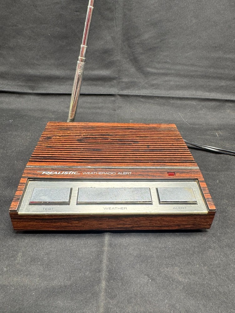 Vintage Realistic Weatheradio Weather Alert III Radio Model 12-140 Tested Works