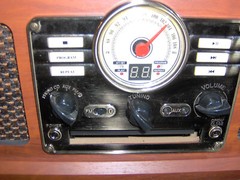 2017 Victrola Bluetooth AM/FMRadio CD Cassette Record Player Phonograph VTA-200B