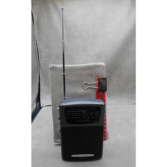 Radio Shack AM/FM Pocket Radio 12-464 w/Tone Control Works