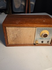 KLH Model Twenty One 21 FM Table Radio Wood Cabinet Tested Working Missing Knobs