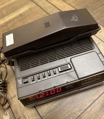 Vintage Verit AM FM Digital Clock Radio with Phone TL-6633 Wood Grain (Tested)