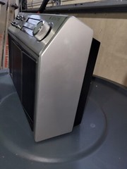 Zenith portable AM FM radio model RH 78Y, AC or battery, made in Taiwan