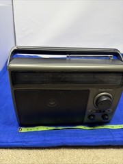 Vintage Radio Shack Portable AM FM 2 Band Radio 12-639A USA – Tested Works