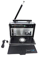 VTG Zenith Trans-Oceanic Royal D7000Y 11 SW Band Solid State World Radio *READ*