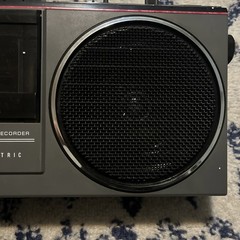 General Electric Vintage AM FM Radio Tape Player Boombox Model 3-5233B See Desc