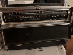 Zenith Transoceanic Royal 3000 Multiband All Transistor Radio & Log Book