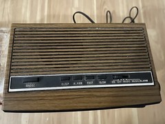 Vintage General Electric GE AM/FM Digital Alarm Clock Radio Model#7-4625C Tested