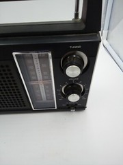 VTG SOUNDESIGN AM/FM PORTABLE RADIO, MOD # 2260-(A) Battery Or Electric. Tested