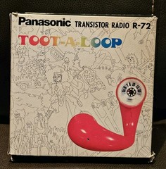 Panasonic Toot-A-Loop Transistor Radio R-72 Blue Beautiful Condition Box