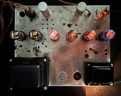 Magnavox AMP-142AA 6V6 Tube Amp & CR718DC Tuner from 292C Console