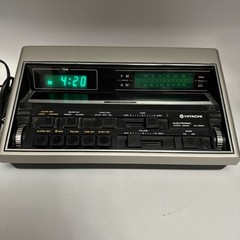 Vintage Silver Digital Hitachi Clock/Radio/Alarm AM/FM Model KC-680H Works!!