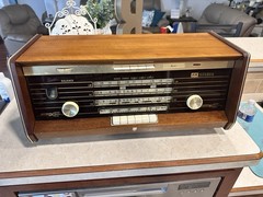 Norelco (Philips) B5X43A/54 Bi-Ampli tube radio, manufactured in Holland