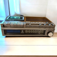 VTG GE General Electric 7-4975B AM/FM/Cassette Tape Clock Radio Recorder