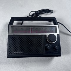 Vintage Realistic Portavision 4 Band AM FM TV Portable Radio RadioShack