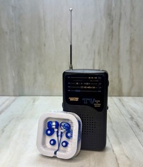 Vintage Electro Brand Pocket Radio TV Sound Weather FM WB & New Blue Earbuds