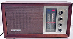 Vintage Panasonic RE-7257 Solid State 2 Band Tuning FM/AM Radio