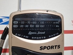 Vintage Lenoxx Sound Street Beat AM/FM Sports Radio Model PR-35M *Read Descripti