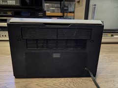 Hitachi KH-1086 Vintage Transistor Radio