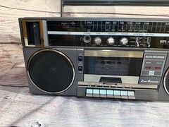 SR 2100 Series Stereo-radio-cassette Recorder- Tested & Works