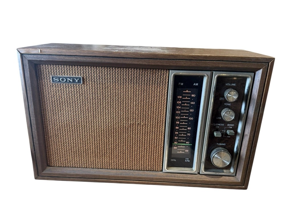 Vintage Radio Sony TFM-9450W 11 Transistors 2 Band