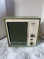 Vintage MCM RCA RZC 222G Avacado Snow Green AM/FM/AFC Retro Radio 23042167