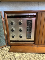 1963 MCM GE GENERAL ELECTRIC T-1000C STEREO AM FM TUBE RADIO TESTED WORKING
