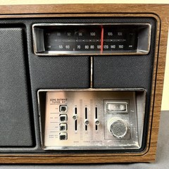 Zenith J430W AM FM Table Radio Long Distance Tuned RF Solid State Wood Works
