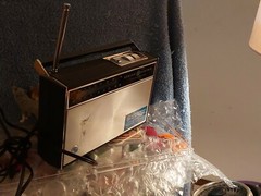 SUPERIOR QUALITY GENERAL ELECTRIC MODEL P4830 FM RADIO MADE IN HONG KONG